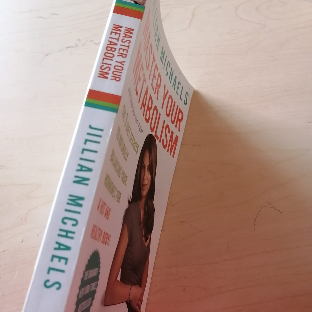 ๐ฆ3/$15 sale! New Jillian Michaels Book - Picture 4 of 4